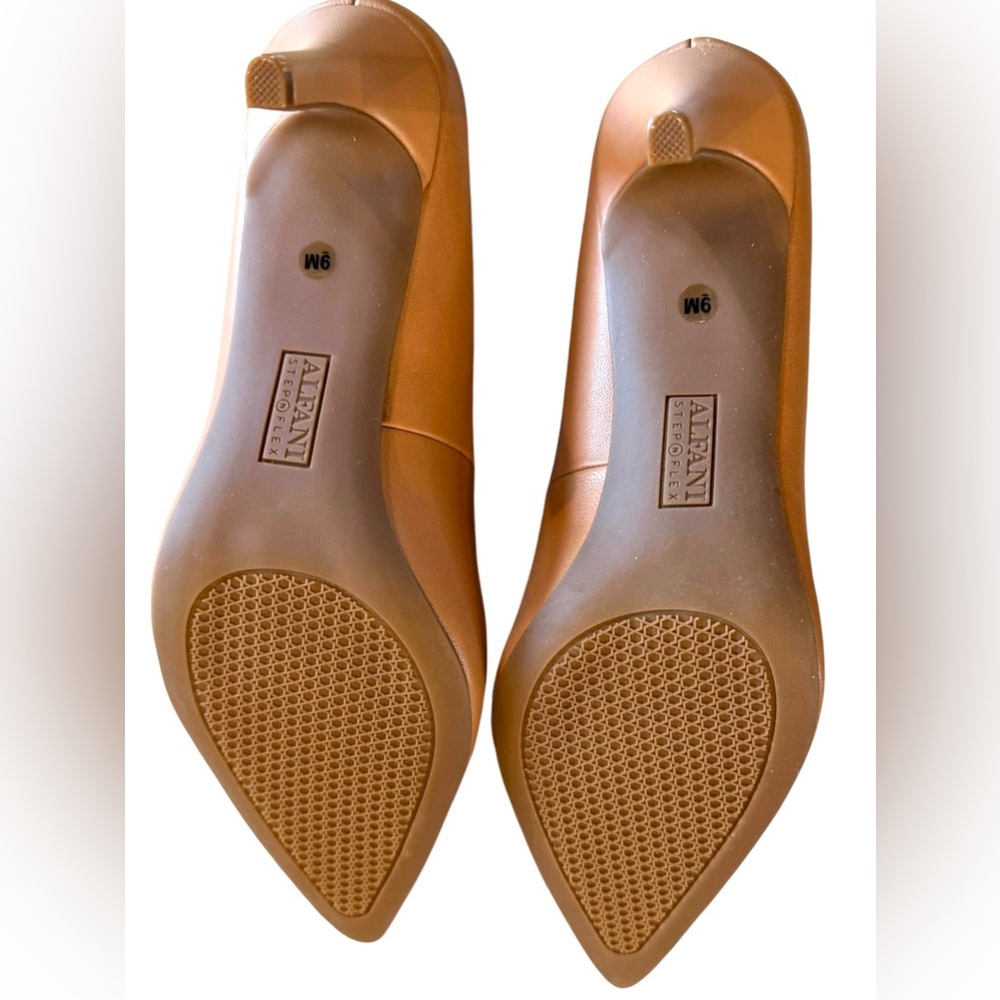 Alfani Step N Flex Leather Pumps Caramel Brown Pumps Tan Heels Size 9M NWOB - Picture 3 of 9